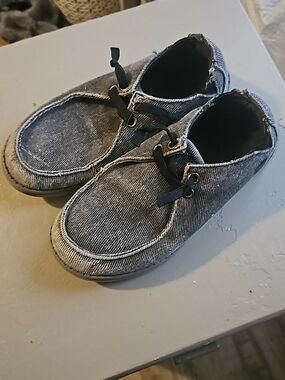 Casual Slip-On Denim Look Sneakers - Gray- Boys Size 1.5 - Sketchers